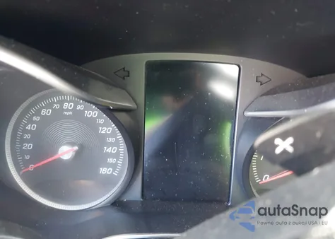 2016 Mercedes-Benz C 300 4Matic z USA, uszkodzony, nr VIN WDDWF4KB0GR132380